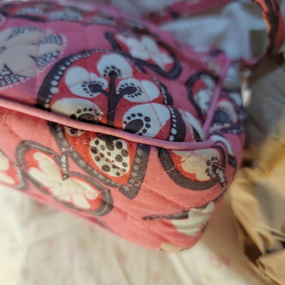 VERA BRADLEY (SMALL) SATCHEL - Picture 9 of 11